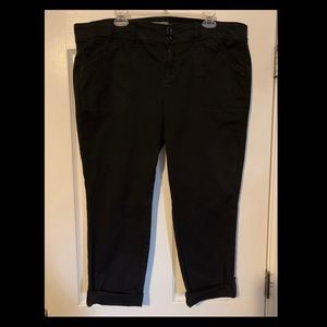 Torrid crop pants size 20